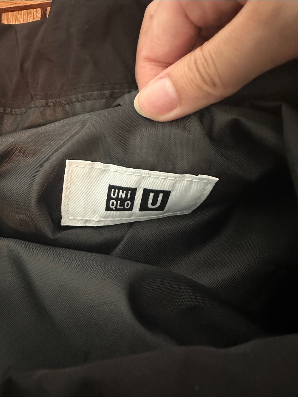 Uniqlo Drawstring Bag in Black - Picture 14 of 14